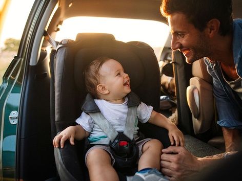 Детальний посібник для подорожей з новонародженим: переваги та поради