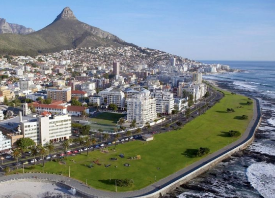 Emplois en Afrique du Sud pour les expatriés en 2024 : marché du travail, visa de travail et exigences de base