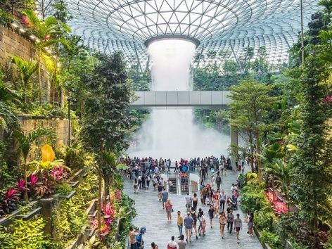 Подорож з комфортом: найкращі аеропорти світу у 2023 році