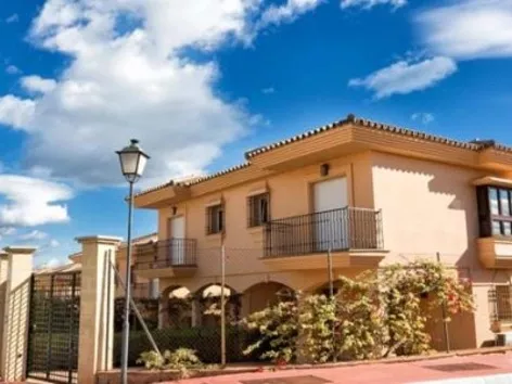 Як орендувати житло в Іспанії: де шукати, особливості оренди та корисні поради для іноземців