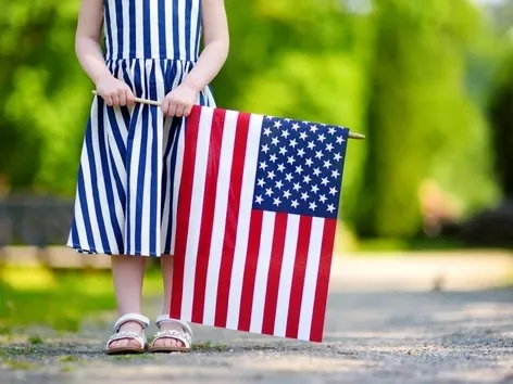 США скасовують громадянство за правом народження: коли запрацюють нові правила, кого торкнуться та які ще  зміни міграційного законодавства затвердив Дональд Трамп в перший день свого президентства?