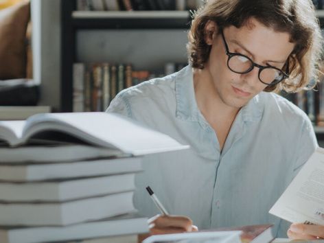 Exames de língua TOEFL e IELTS: características e diferenças