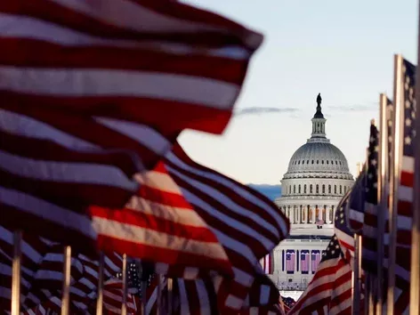 Переїзд до США: типи робочих віз у США та як отримати у 2025 році