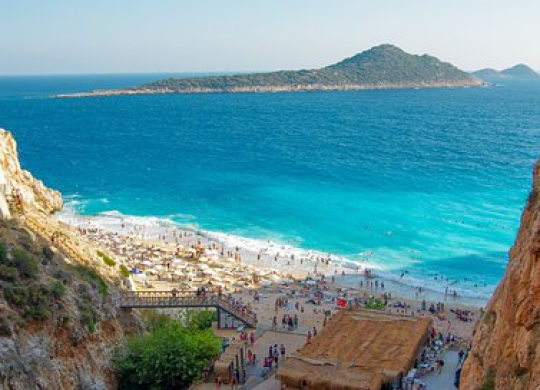 Comment se préparer à l'entrée dans une université en Turquie. Nous vous informons sur les coûts de la formation et les documents nécessaires