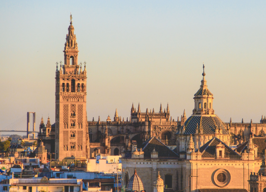 Тенденції ринку праці в Іспанії: вимоги та способи отримання робочої візи