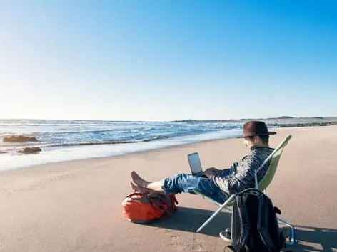 Віза цифрового кочівника з нульовими податками: які країни пропонують найбільш вигідні податкові умови для віддалених працівників?