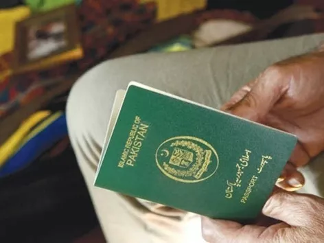 Indian authorities have required Pakistani citizens to reapply and confirm their long-term visa: instructions on how to do it and deadlines